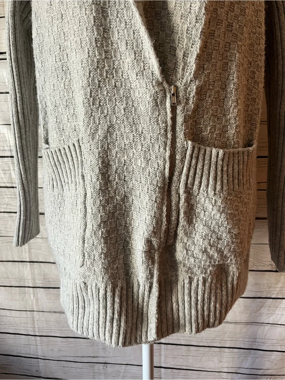 Cabi 4466 Zip Cardigan Fall 2023 Size Small EUC